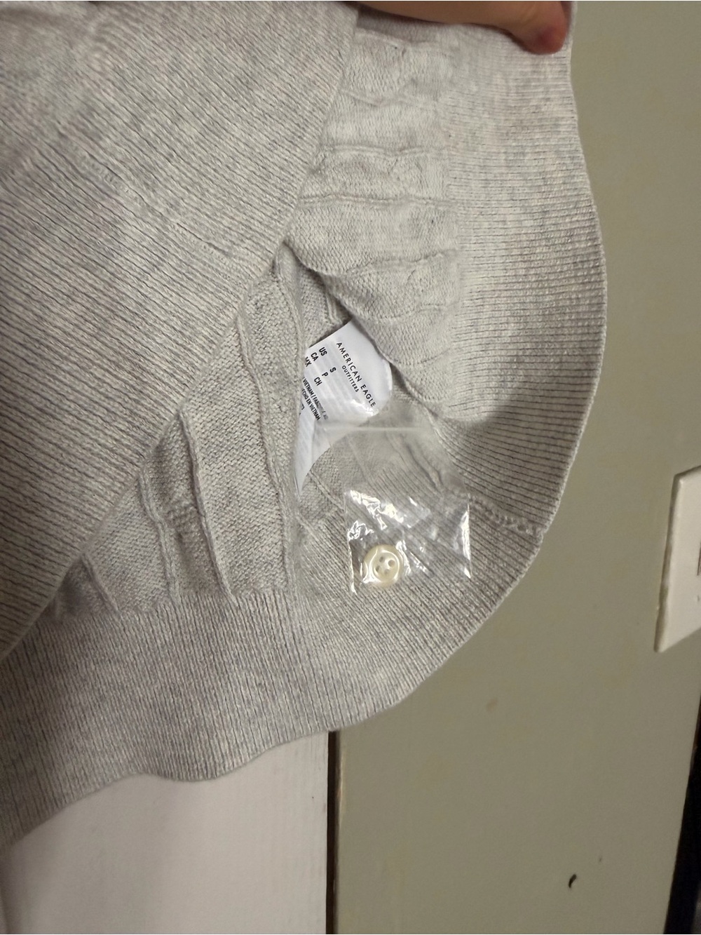 American Eagle Outfitters Light Gray Men’s or Women's Sweater Cardigan
